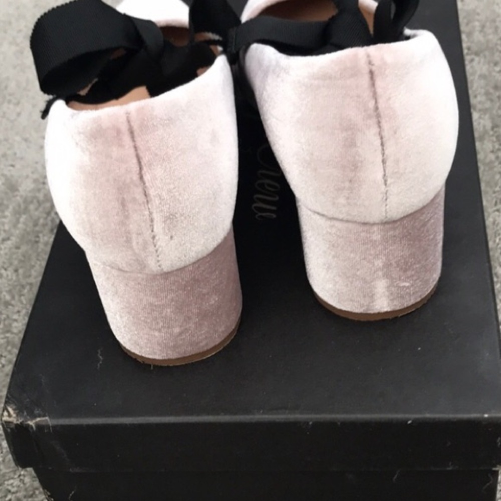 JCREW VELVET HEELS w Bow - Picture 3 of 10